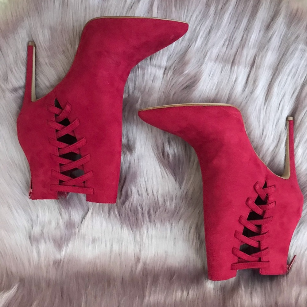 High heels boots